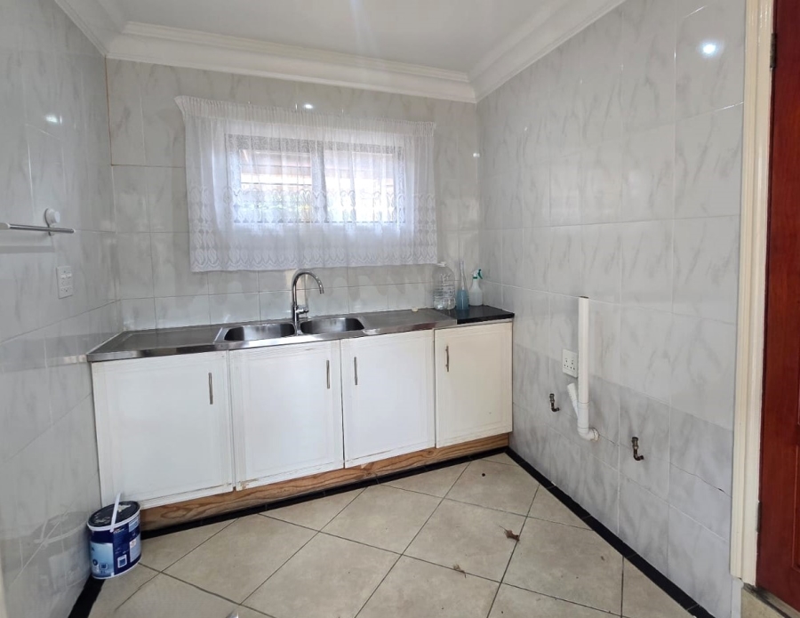 To Let 3 Bedroom Property for Rent in Somerset Park KwaZulu-Natal