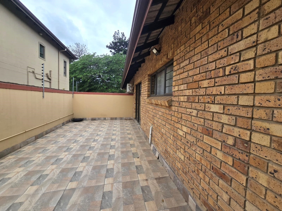 To Let 3 Bedroom Property for Rent in Somerset Park KwaZulu-Natal