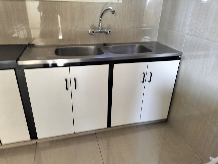 To Let 2 Bedroom Property for Rent in Umbilo KwaZulu-Natal