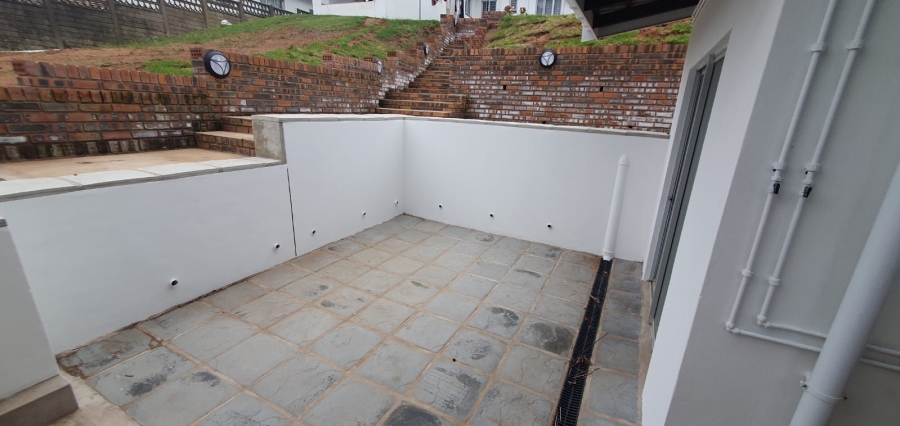 To Let 1 Bedroom Property for Rent in Bluff KwaZulu-Natal