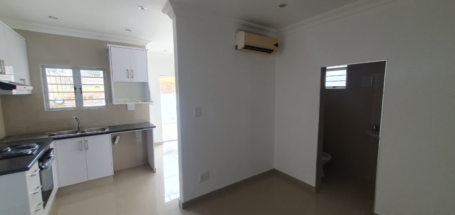 To Let 1 Bedroom Property for Rent in Bluff KwaZulu-Natal