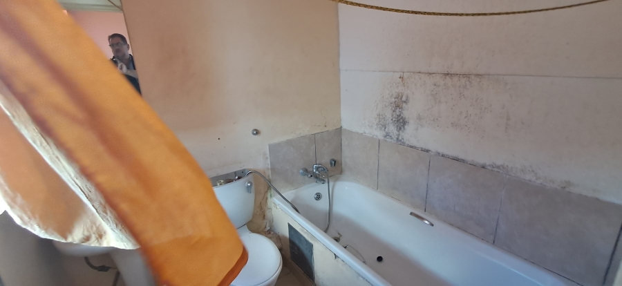 2 Bedroom Property for Sale in Madadeni J KwaZulu-Natal