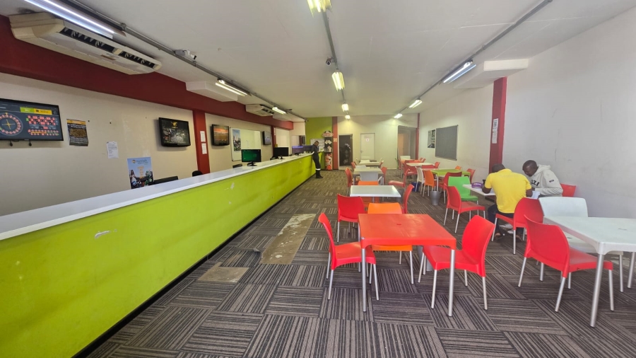 To Let Commercial Property for Rent in Ballito Commercial District KwaZulu-Natal