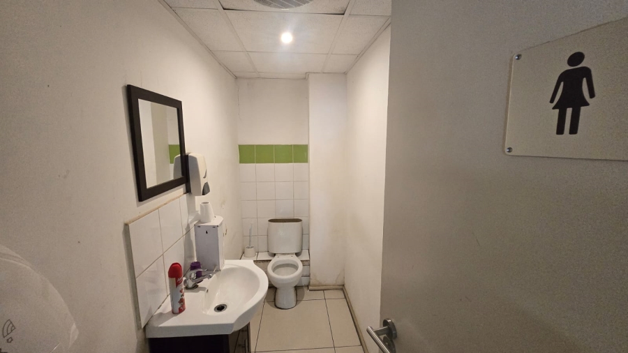 To Let Commercial Property for Rent in Ballito Commercial District KwaZulu-Natal