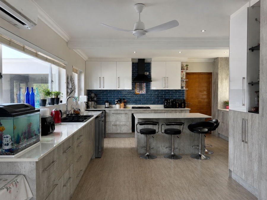 5 Bedroom Property for Sale in Beverley Hills KwaZulu-Natal
