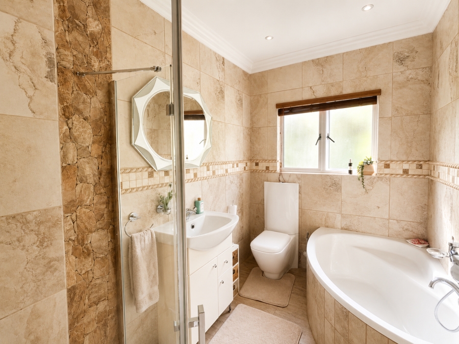 5 Bedroom Property for Sale in Beverley Hills KwaZulu-Natal