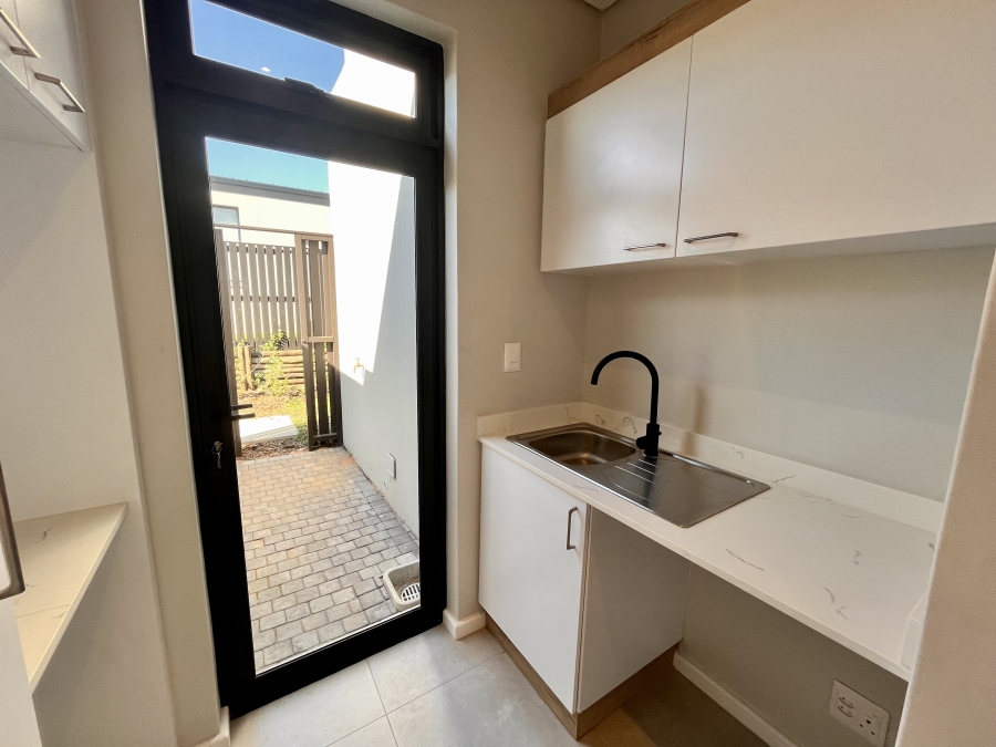 To Let 4 Bedroom Property for Rent in Elaleni Coastal Forest Estate KwaZulu-Natal