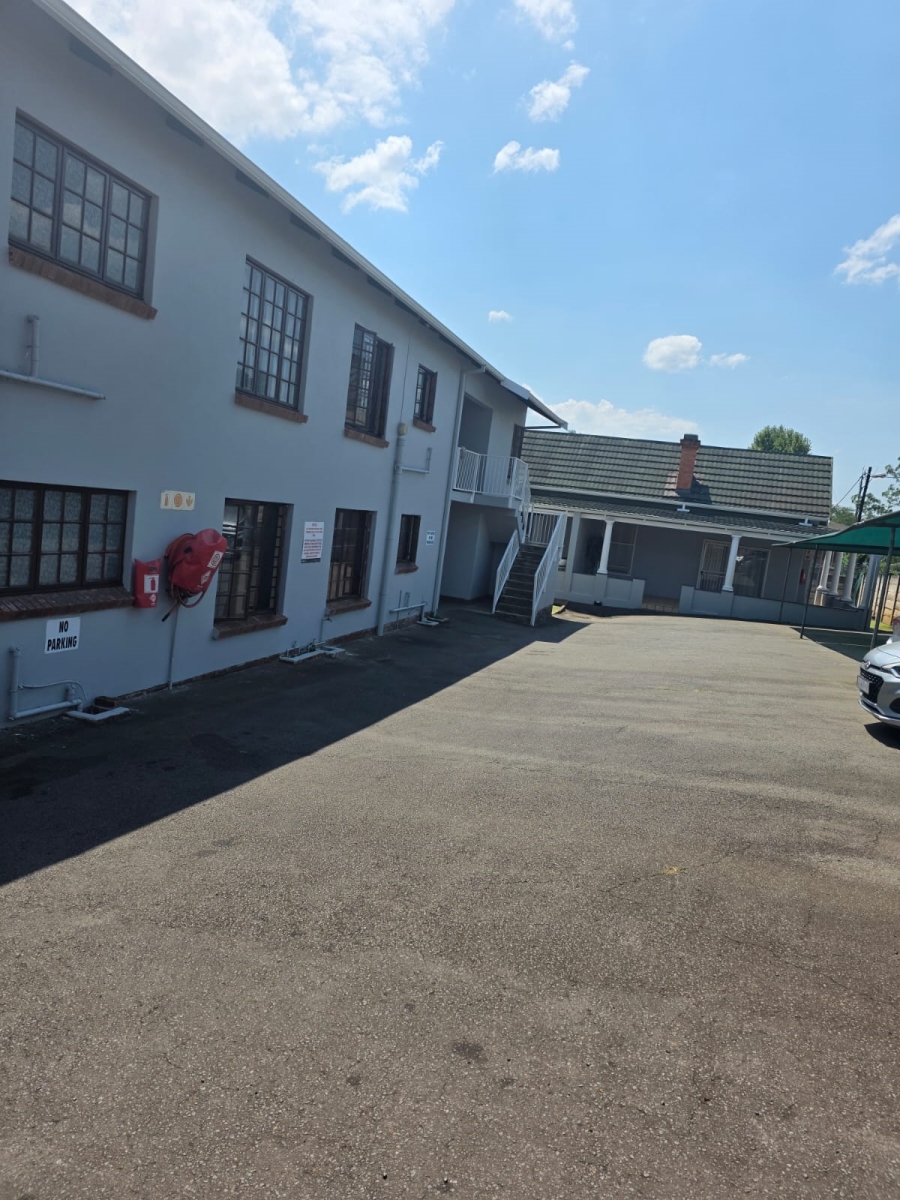 To Let 2 Bedroom Property for Rent in Scottsville KwaZulu-Natal