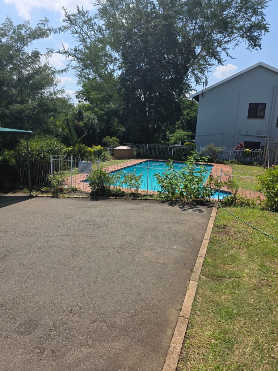 To Let 2 Bedroom Property for Rent in Scottsville KwaZulu-Natal