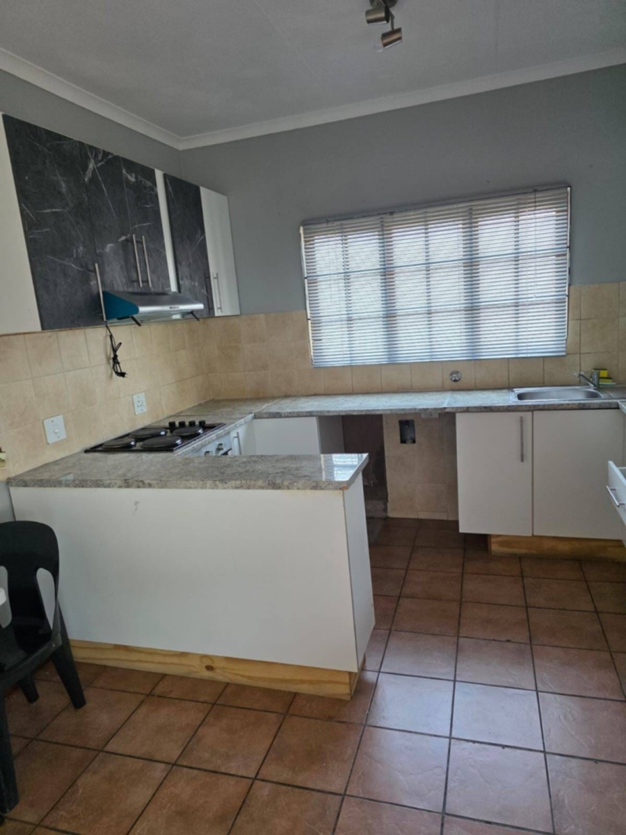 To Let 2 Bedroom Property for Rent in Scottsville KwaZulu-Natal