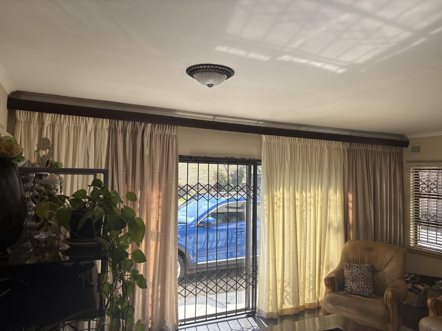 To Let 3 Bedroom Property for Rent in Doon Heights KwaZulu-Natal
