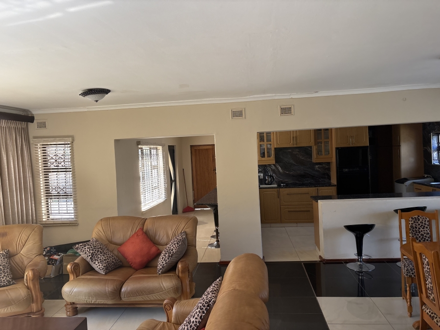 To Let 3 Bedroom Property for Rent in Doon Heights KwaZulu-Natal