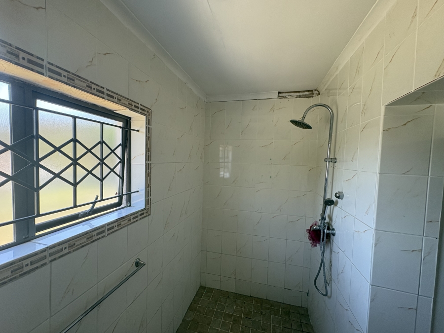 To Let 3 Bedroom Property for Rent in Doon Heights KwaZulu-Natal