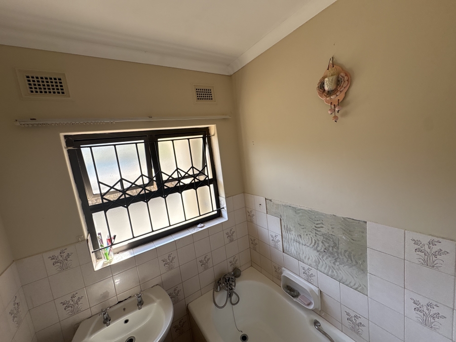 To Let 3 Bedroom Property for Rent in Doon Heights KwaZulu-Natal