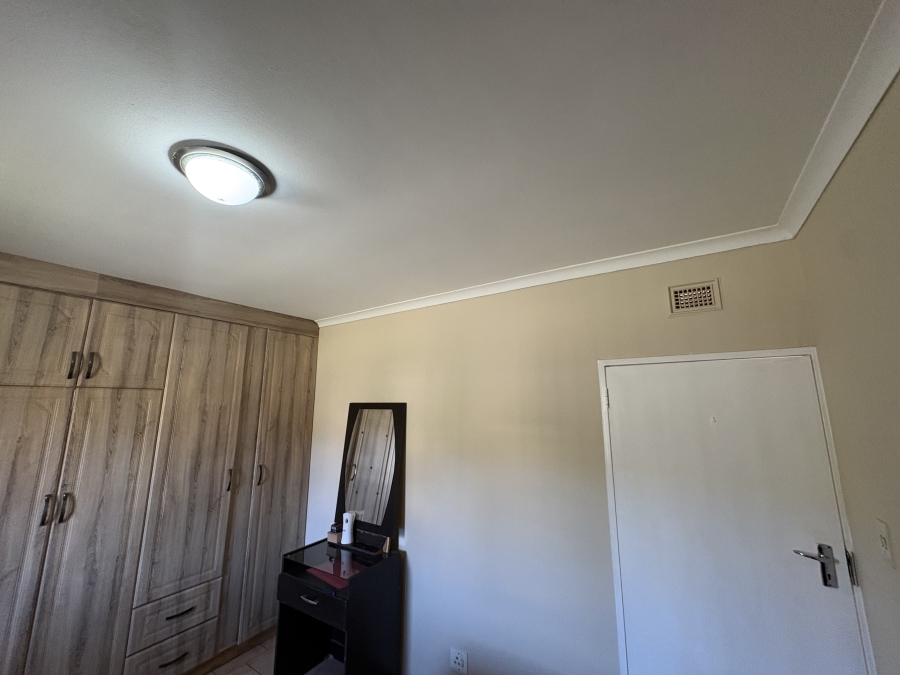 To Let 3 Bedroom Property for Rent in Doon Heights KwaZulu-Natal