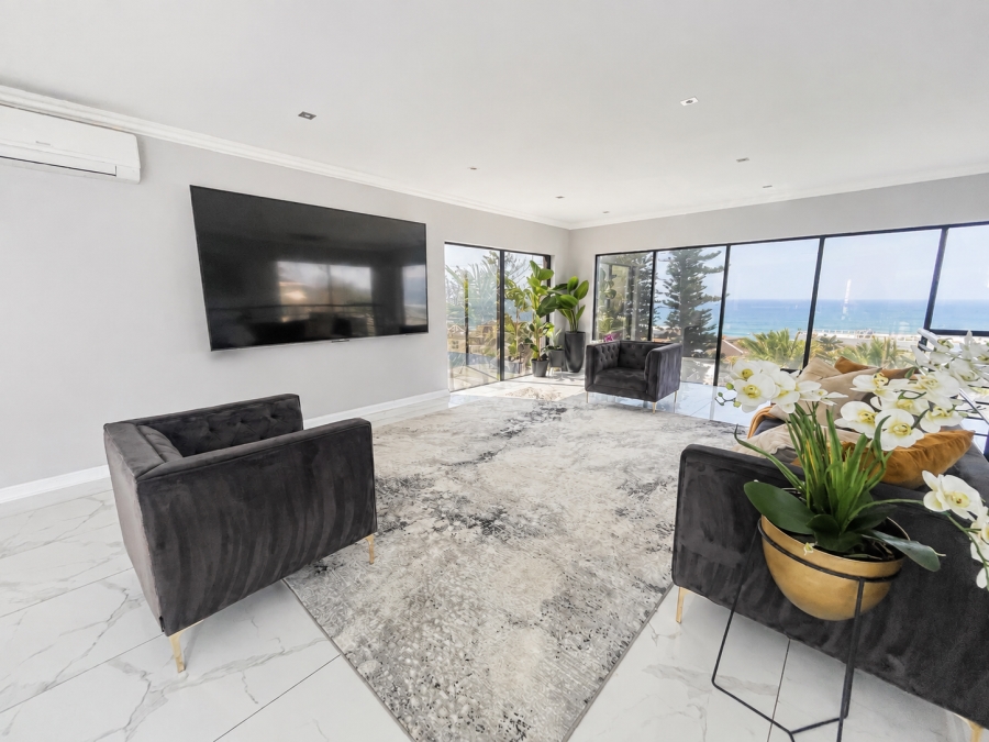 5 Bedroom Property for Sale in Ocean View KwaZulu-Natal