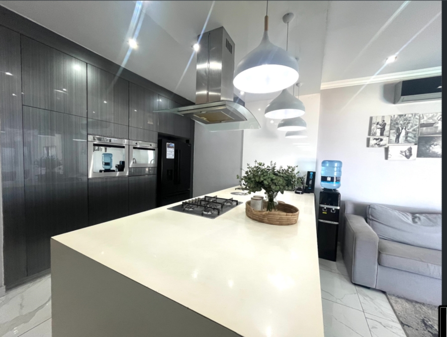 5 Bedroom Property for Sale in Ocean View KwaZulu-Natal
