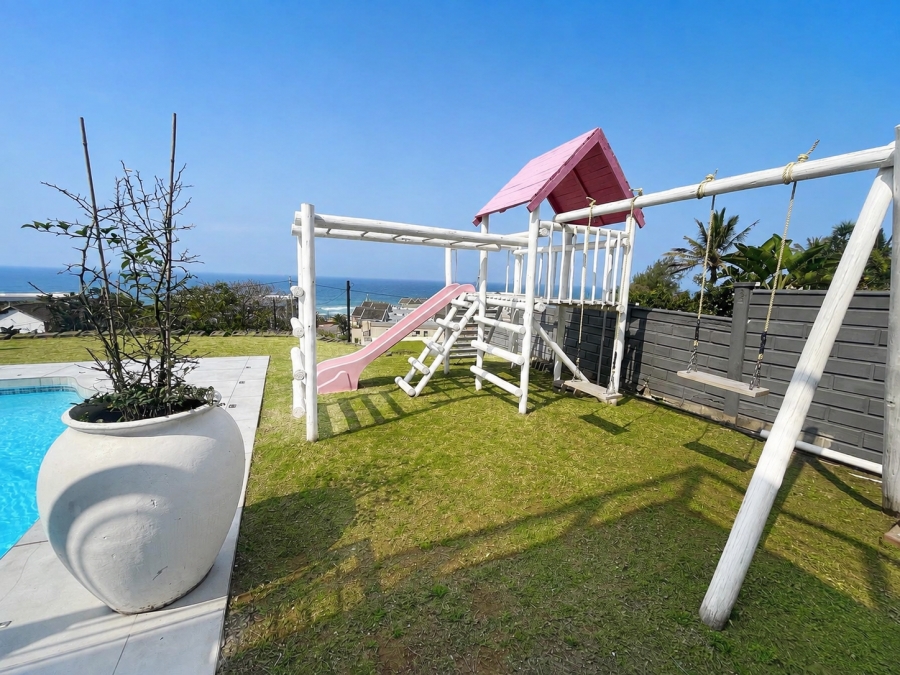 5 Bedroom Property for Sale in Ocean View KwaZulu-Natal