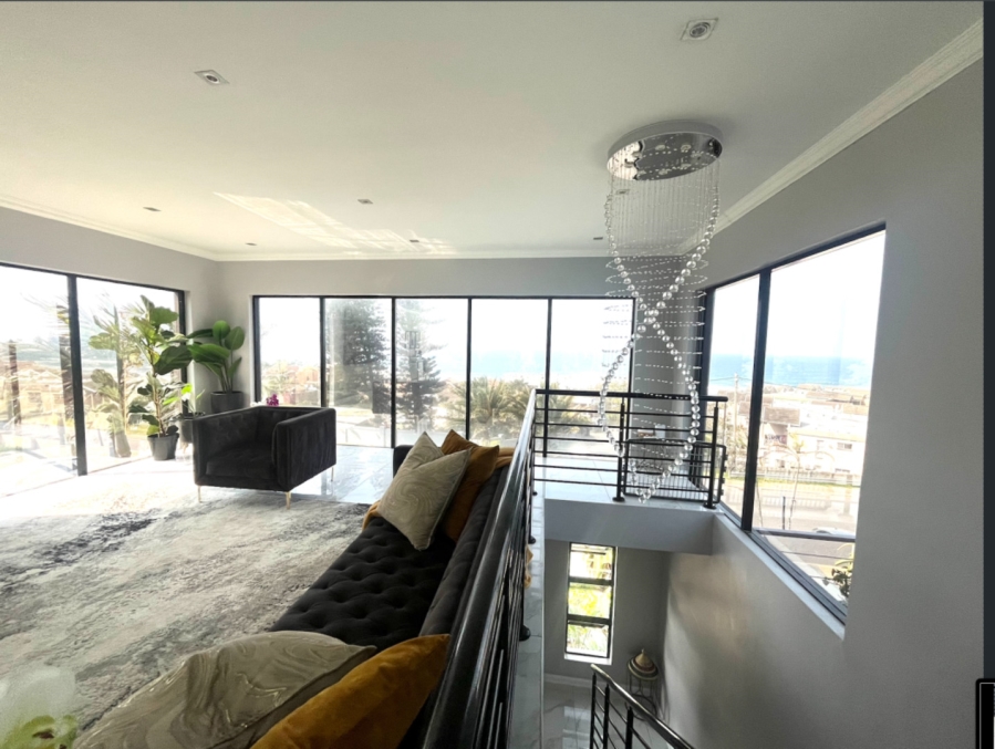 5 Bedroom Property for Sale in Ocean View KwaZulu-Natal