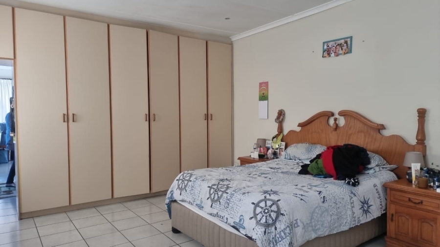 4 Bedroom Property for Sale in Bluff KwaZulu-Natal