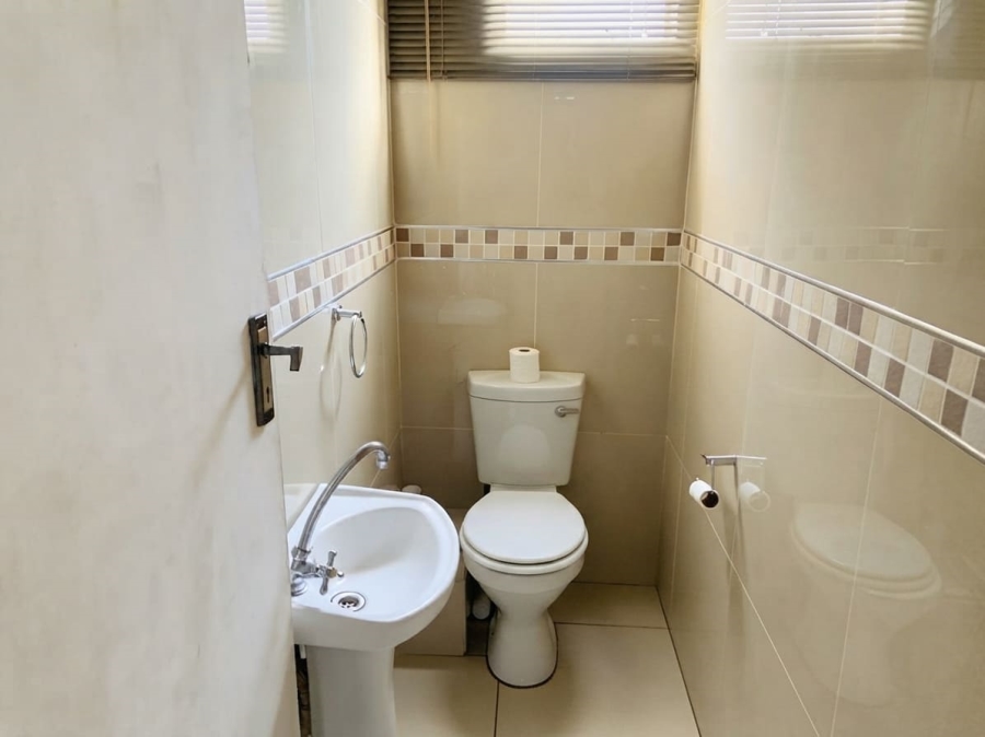 2 Bedroom Property for Sale in New Germany KwaZulu-Natal