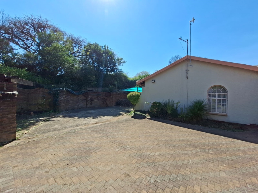 3 Bedroom Property for Sale in Schuinshoogte KwaZulu-Natal