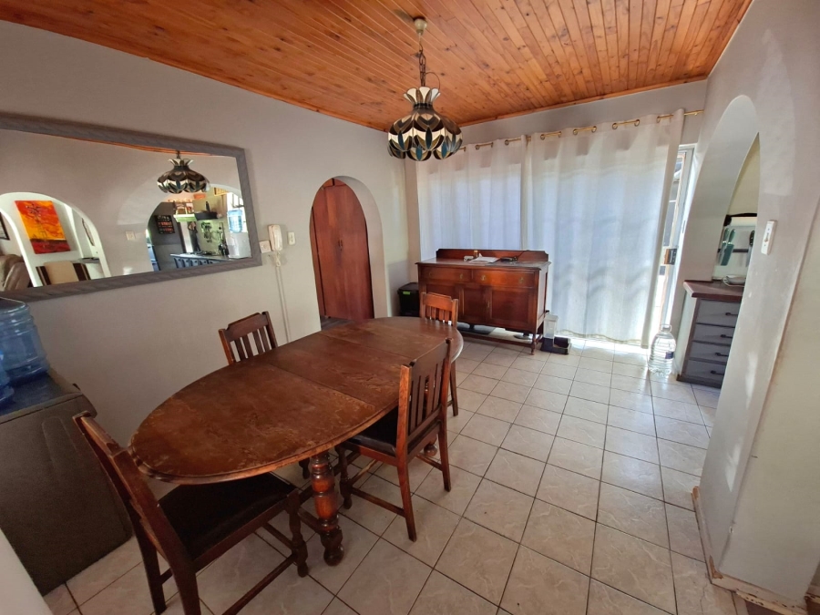 3 Bedroom Property for Sale in Schuinshoogte KwaZulu-Natal