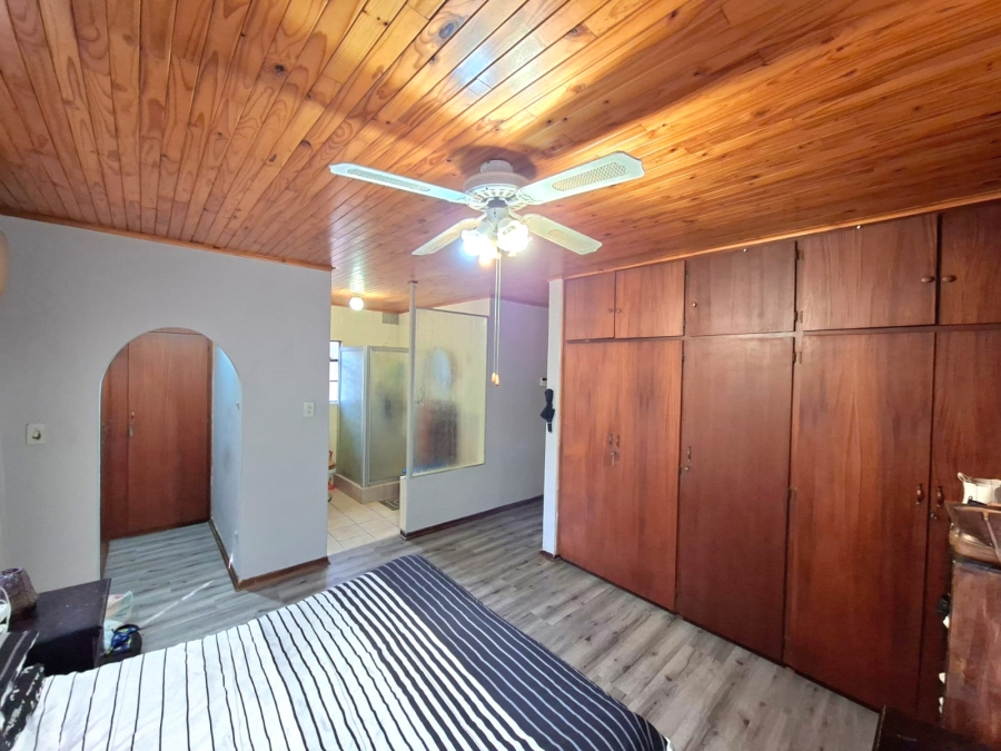 3 Bedroom Property for Sale in Schuinshoogte KwaZulu-Natal