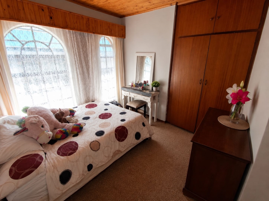 3 Bedroom Property for Sale in Schuinshoogte KwaZulu-Natal