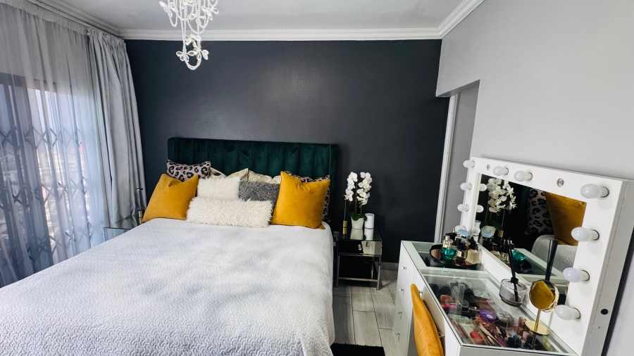 5 Bedroom Property for Sale in Bluff KwaZulu-Natal