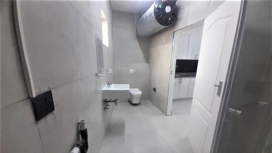 1 Bedroom Property for Sale in Arena Park KwaZulu-Natal