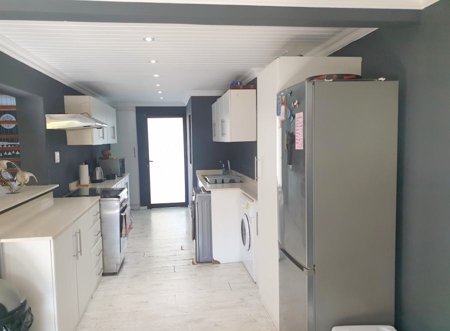 3 Bedroom Property for Sale in Westbrook KwaZulu-Natal