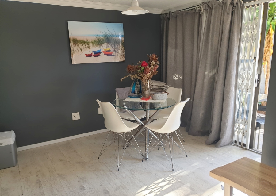 3 Bedroom Property for Sale in Westbrook KwaZulu-Natal