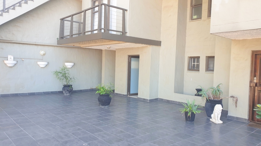 3 Bedroom Property for Sale in Westbrook KwaZulu-Natal