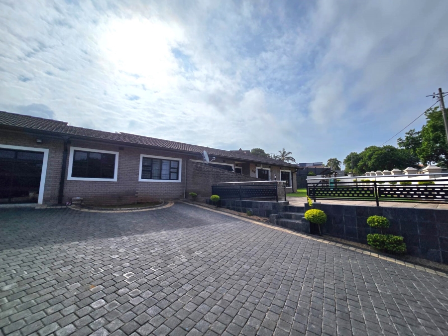 To Let 3 Bedroom Property for Rent in Durban North KwaZulu-Natal