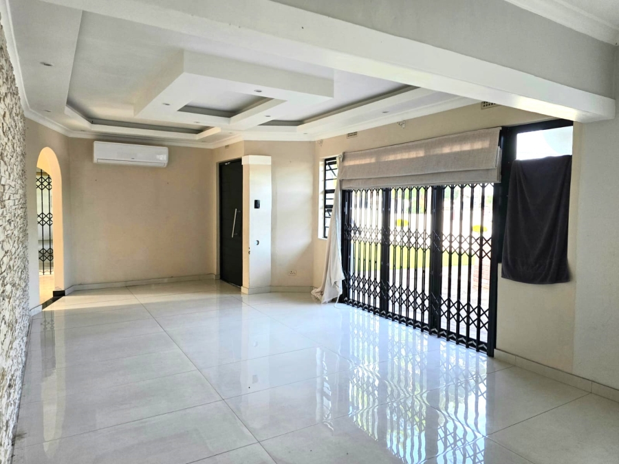 To Let 3 Bedroom Property for Rent in Durban North KwaZulu-Natal