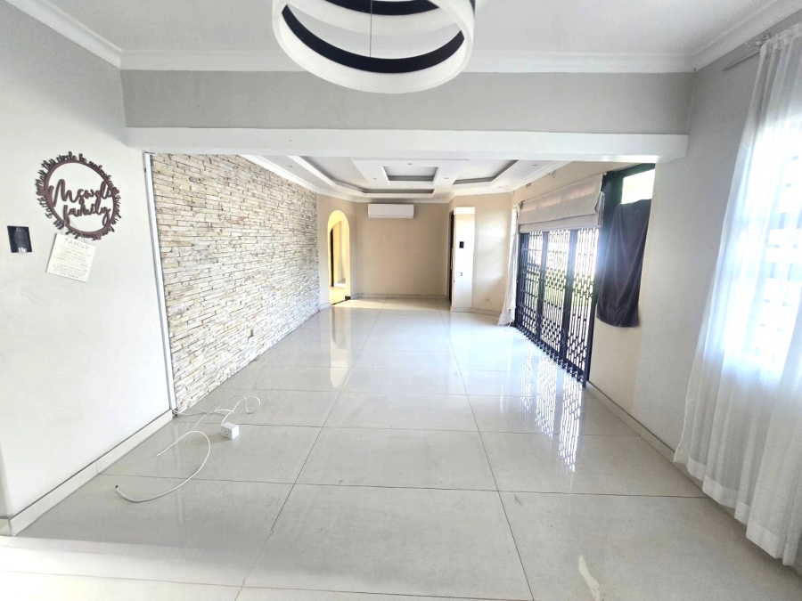 To Let 3 Bedroom Property for Rent in Durban North KwaZulu-Natal