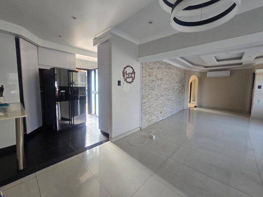 To Let 3 Bedroom Property for Rent in Durban North KwaZulu-Natal