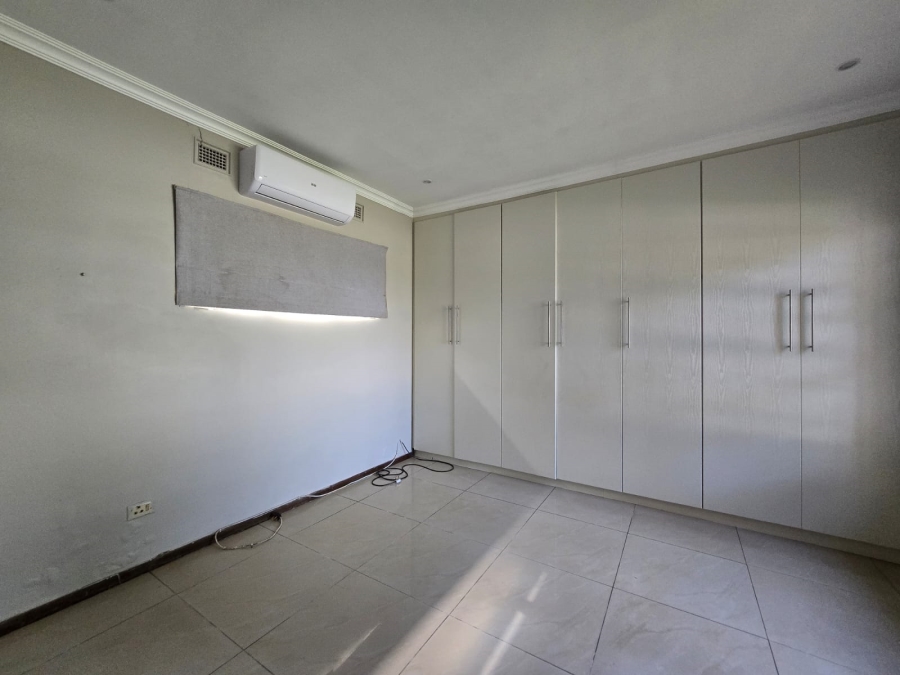 To Let 3 Bedroom Property for Rent in Durban North KwaZulu-Natal