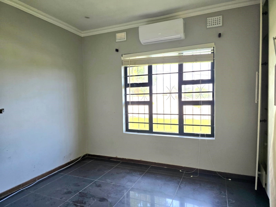 To Let 3 Bedroom Property for Rent in Durban North KwaZulu-Natal