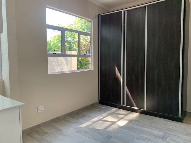 1 Bedroom Property for Sale in Cowies Hill KwaZulu-Natal