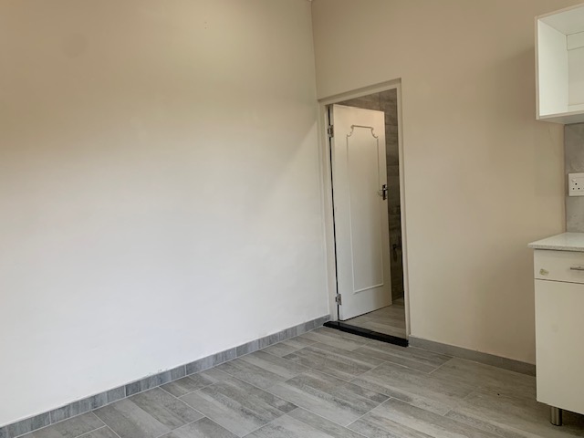1 Bedroom Property for Sale in Cowies Hill KwaZulu-Natal