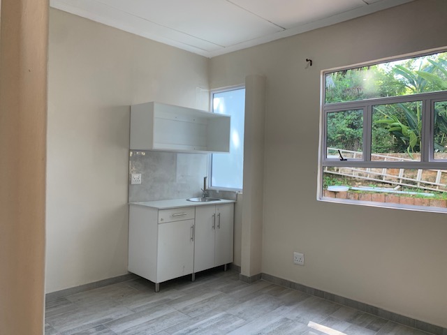 1 Bedroom Property for Sale in Cowies Hill KwaZulu-Natal