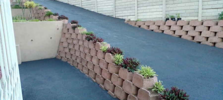 2 Bedroom Property for Sale in Shallcross KwaZulu-Natal