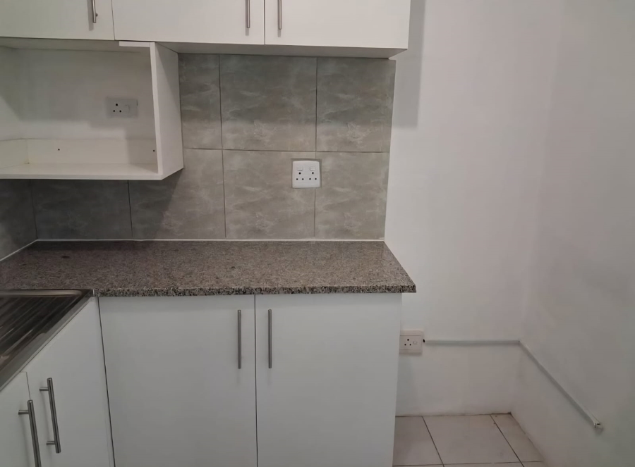 To Let 1 Bedroom Property for Rent in Cowies Hill KwaZulu-Natal