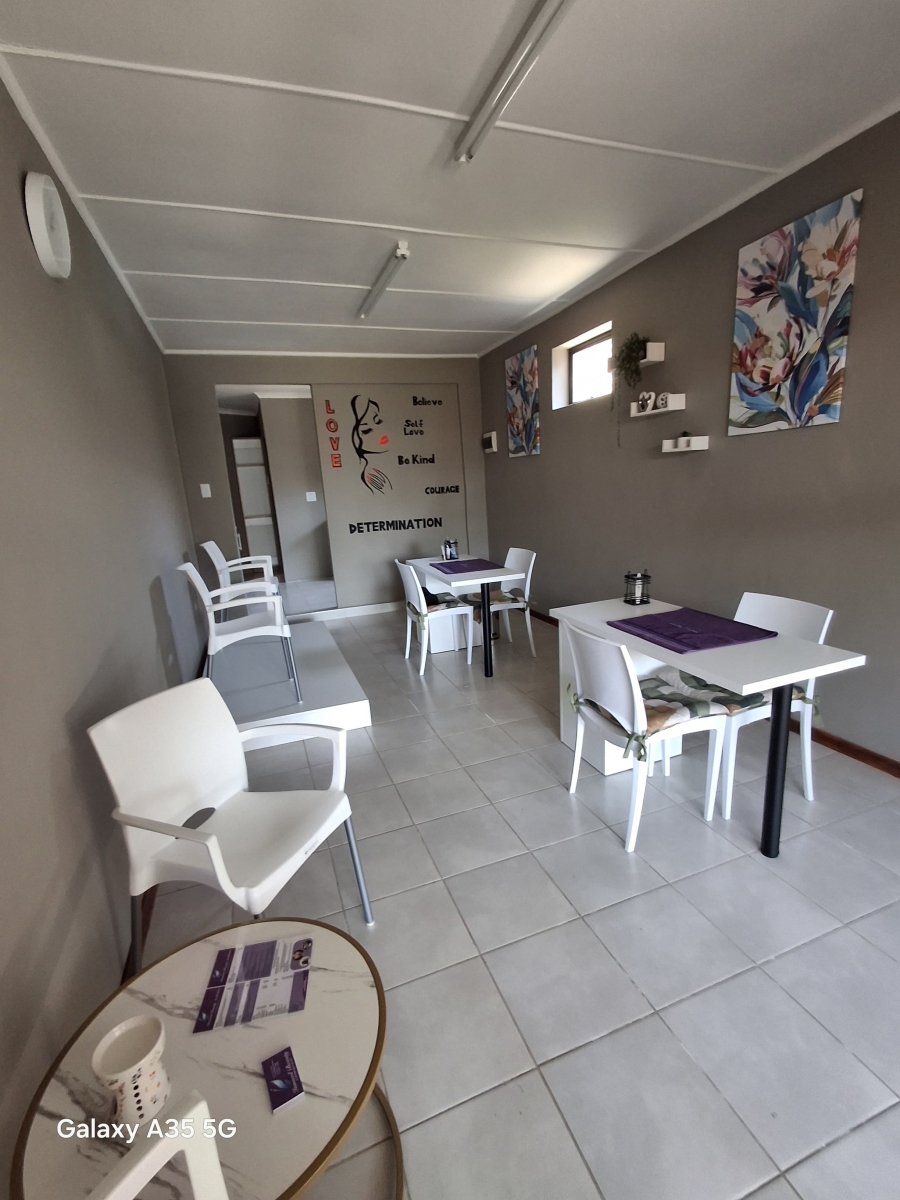 To Let Commercial Property for Rent in Scottsville KwaZulu-Natal