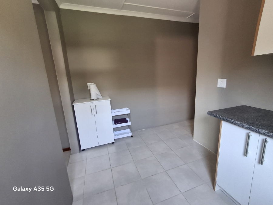 To Let Commercial Property for Rent in Scottsville KwaZulu-Natal