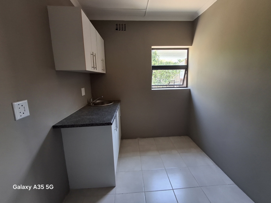 To Let Commercial Property for Rent in Scottsville KwaZulu-Natal
