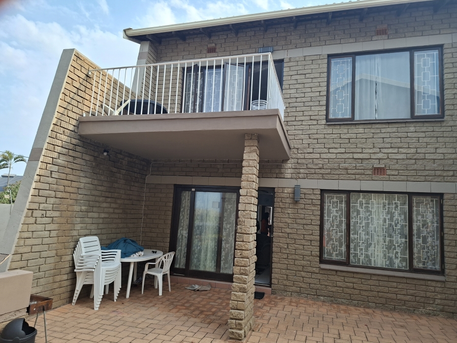 3 Bedroom Property for Sale in Uvongo Beach KwaZulu-Natal