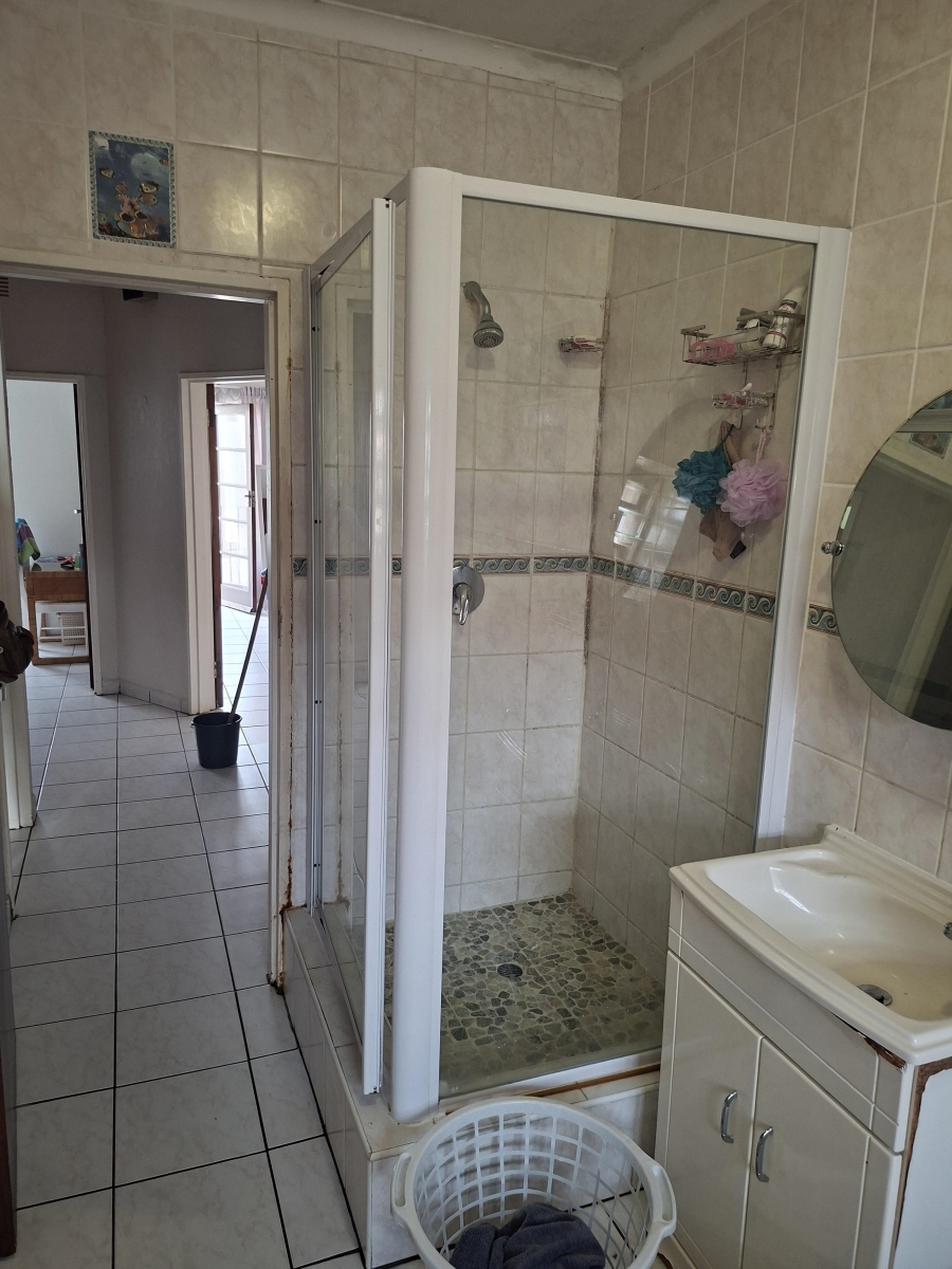 3 Bedroom Property for Sale in Uvongo Beach KwaZulu-Natal